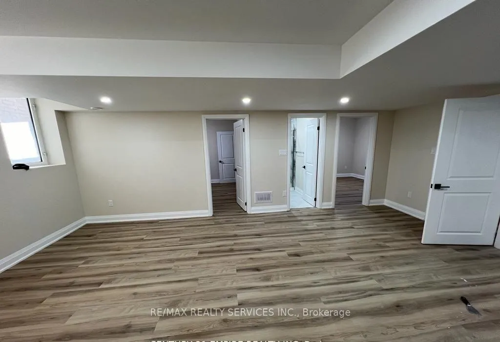 Photo 5 of Unit Basement, 25 Copperhill Heights, Barrie, Rural Barrie Southeast — HOMEH