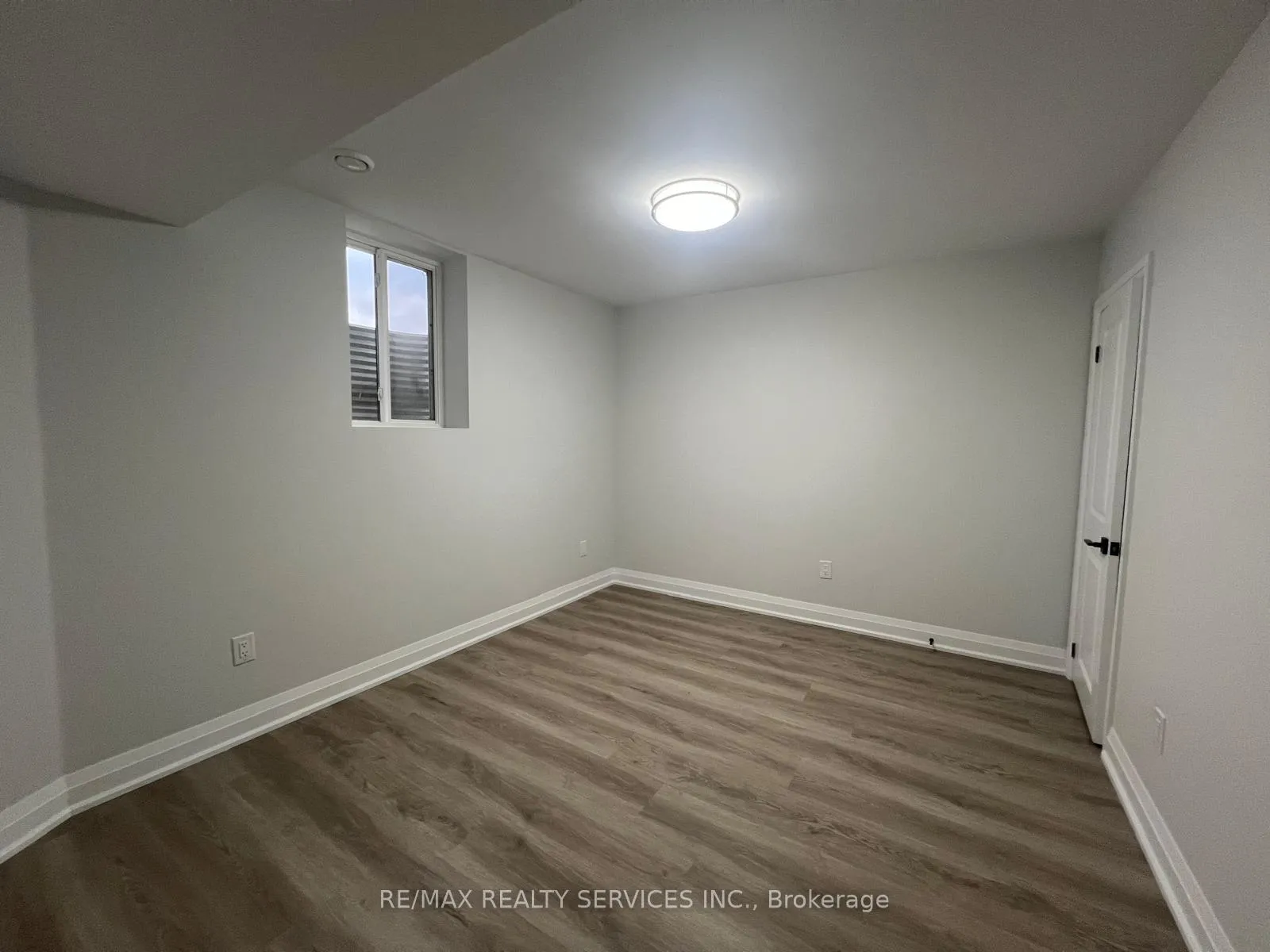 Photo 7 of Unit Basement, 25 Copperhill Heights, Barrie, Rural Barrie Southeast — HOMEH