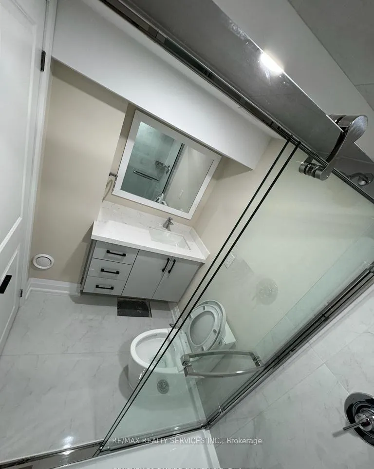 Photo 10 of Unit Basement, 25 Copperhill Heights, Barrie, Rural Barrie Southeast — HOMEH