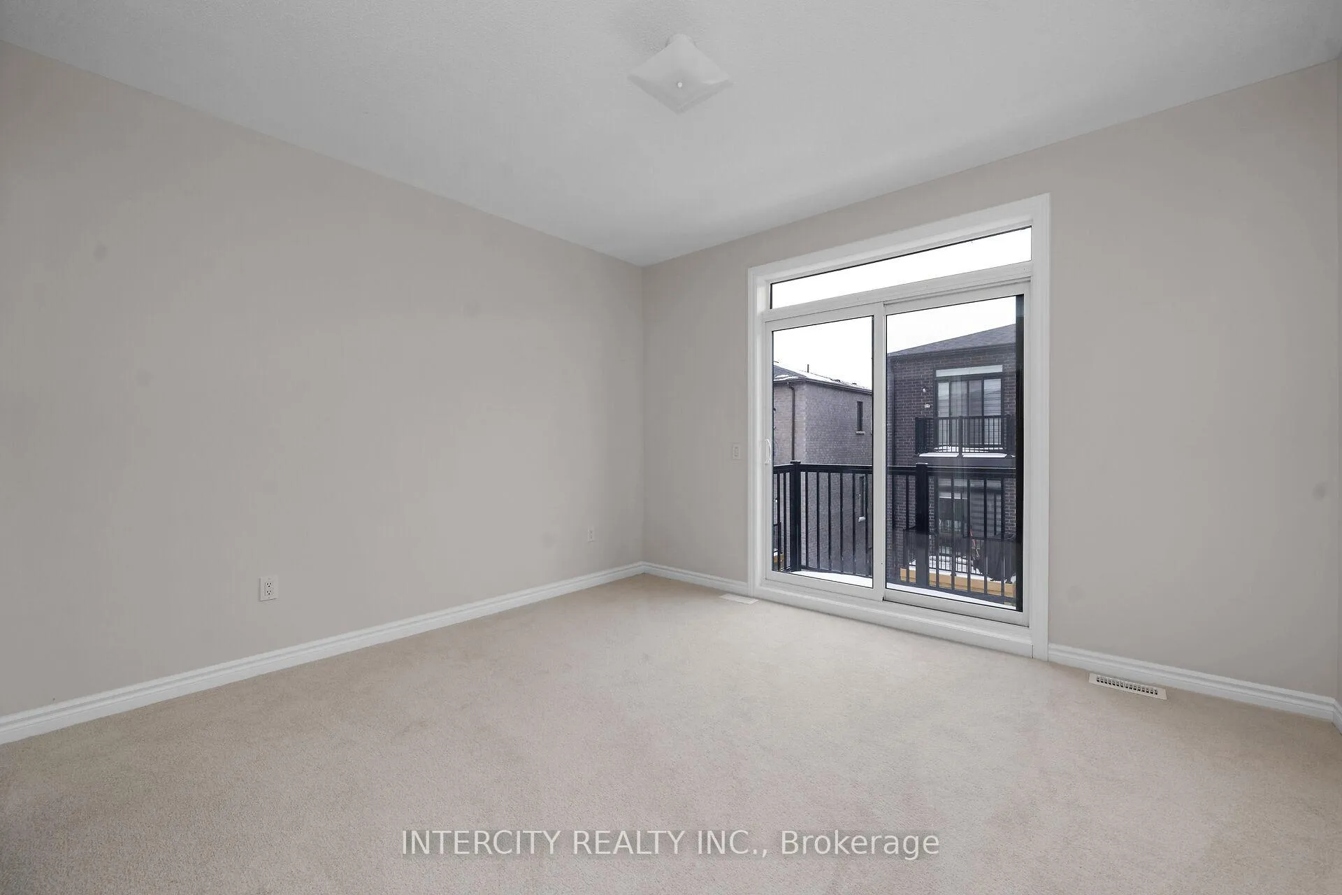 Photo 17 of 83 Divadale Road, Vaughan, Elder Mills — HOMEH