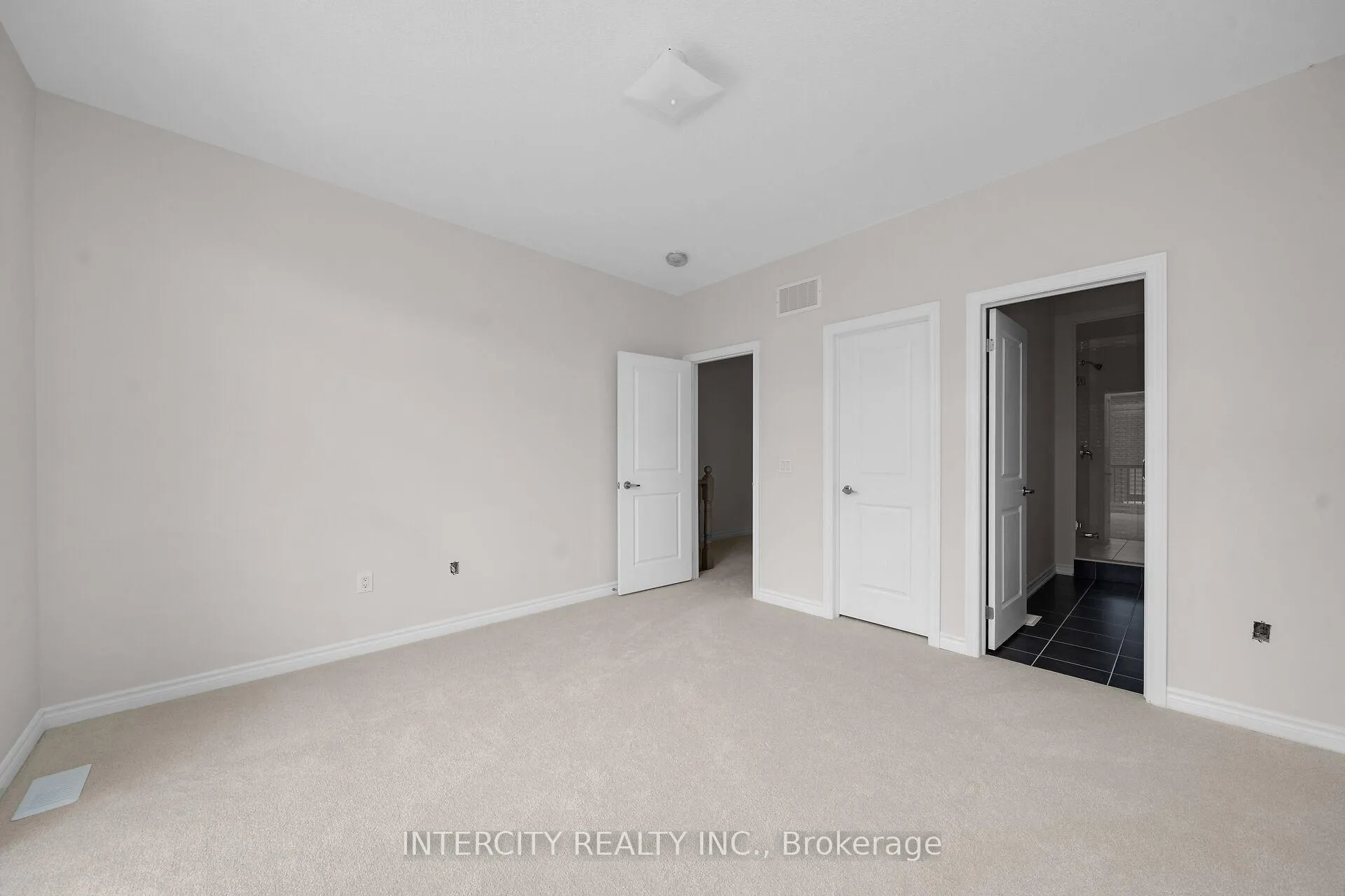 Photo 18 of 83 Divadale Road, Vaughan, Elder Mills — HOMEH