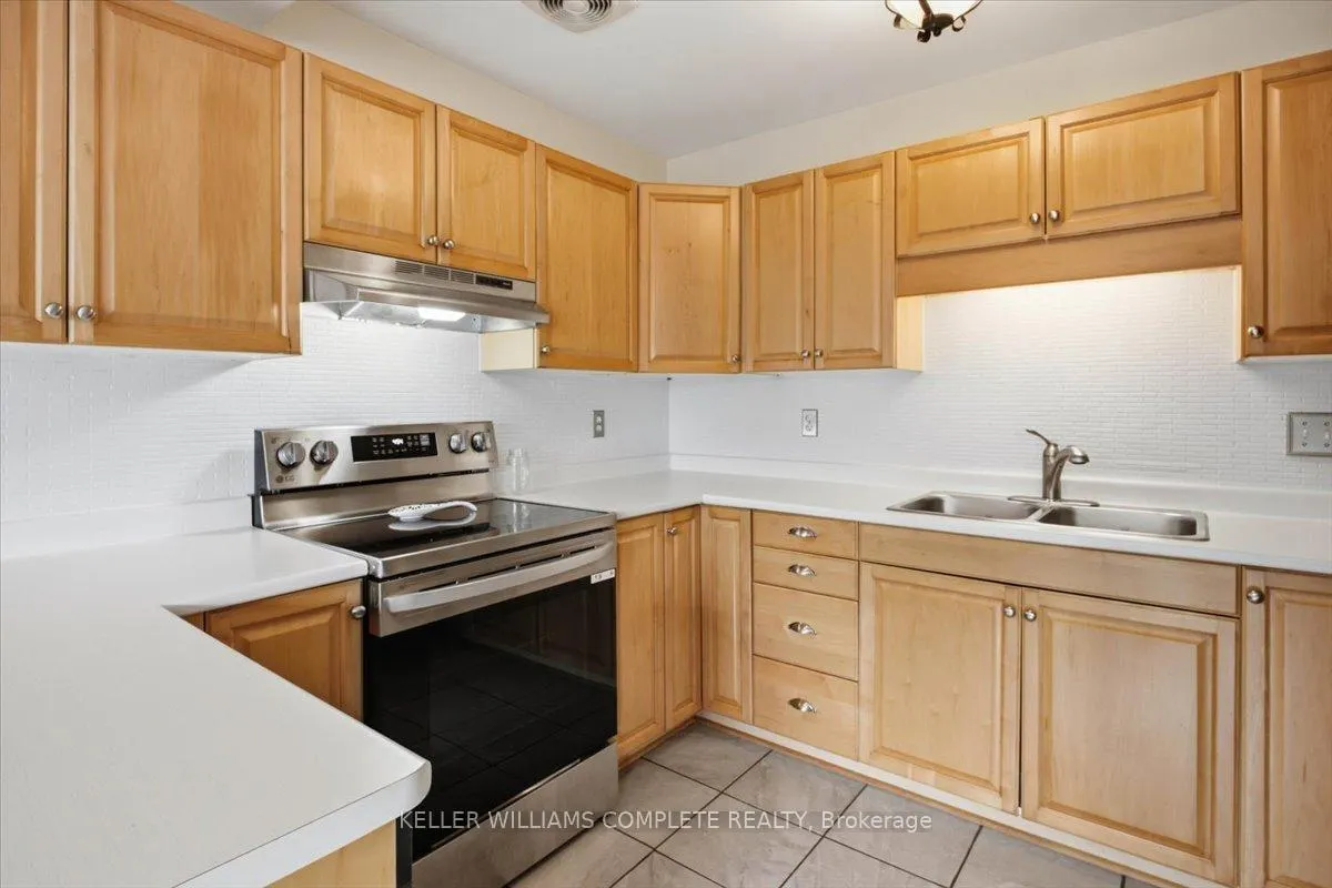 Photo 10 of Unit 46, 35 Albion Street, Belleville, Belleville Ward — HOMEH