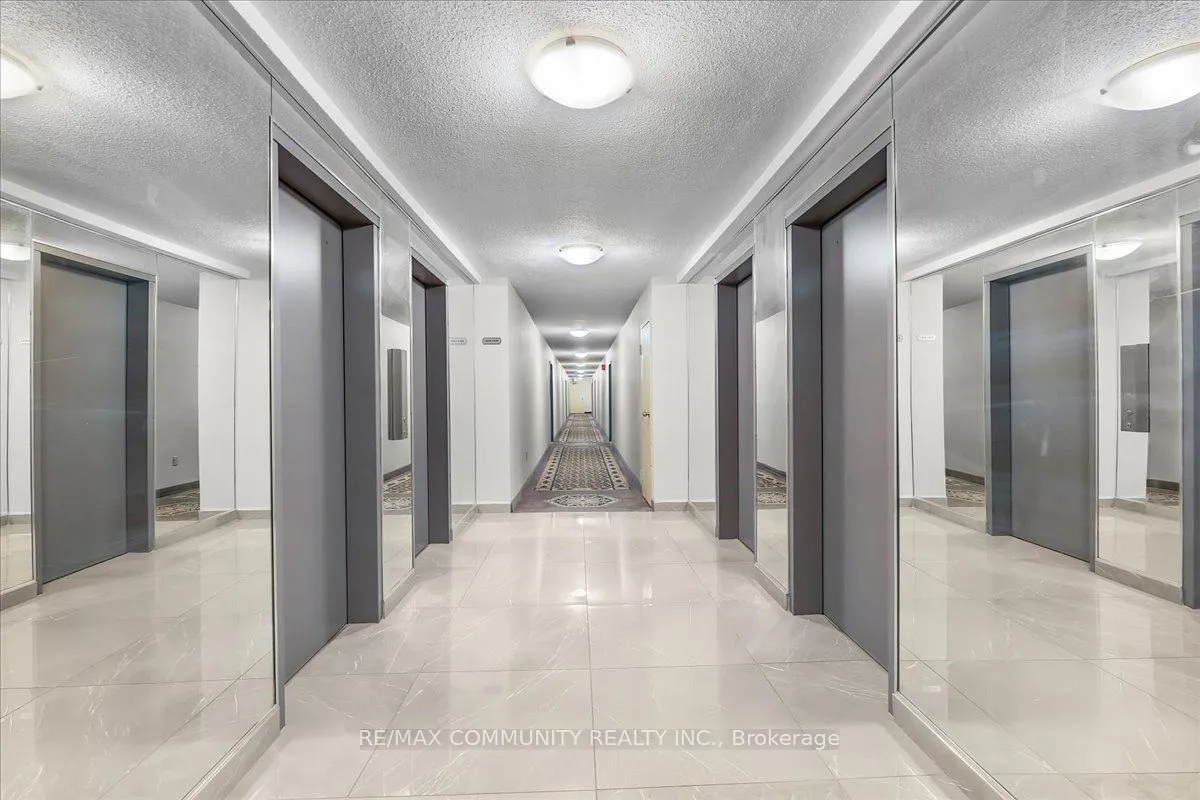 Photo 4 of Unit 1419, 10 Edgecliffe Golfway, Toronto, Flemingdon Park — HOMEH