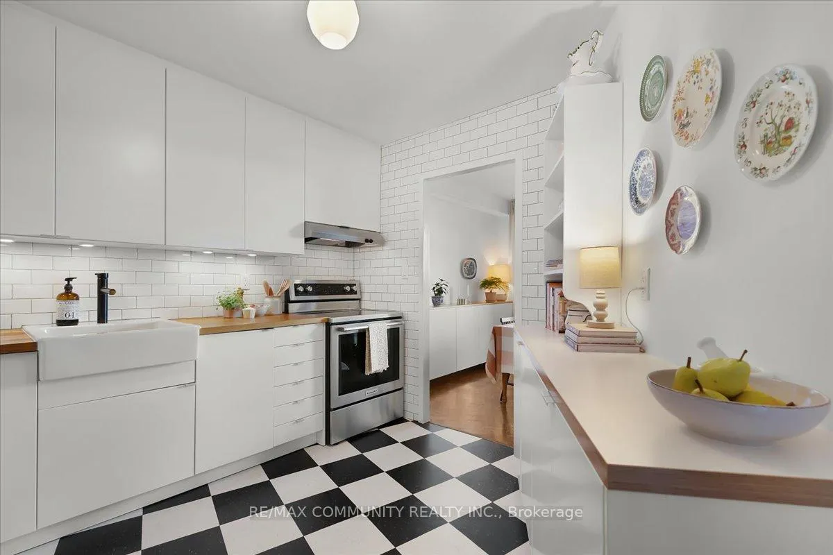 Photo 13 of Unit 1419, 10 Edgecliffe Golfway, Toronto, Flemingdon Park — HOMEH