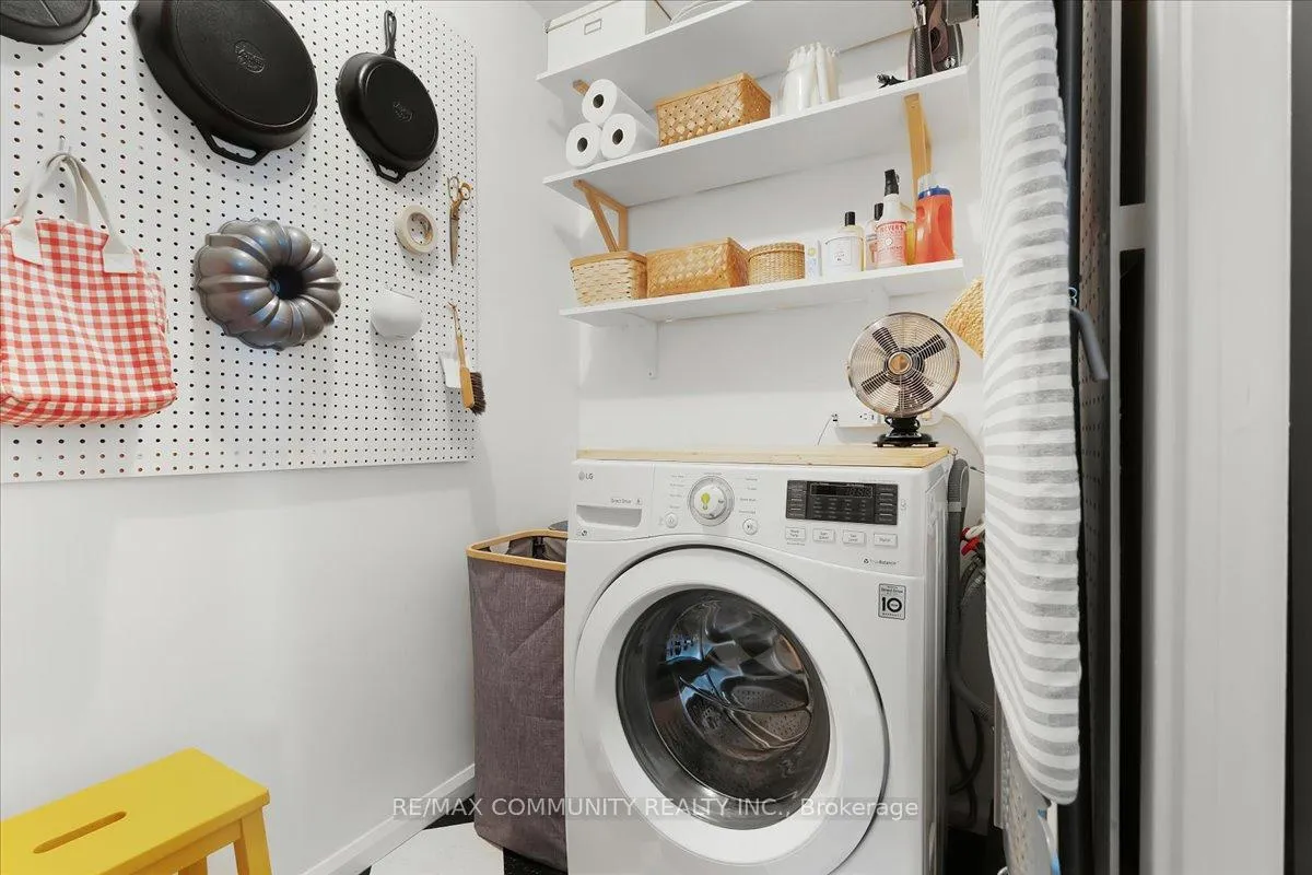 Photo 15 of Unit 1419, 10 Edgecliffe Golfway, Toronto, Flemingdon Park — HOMEH