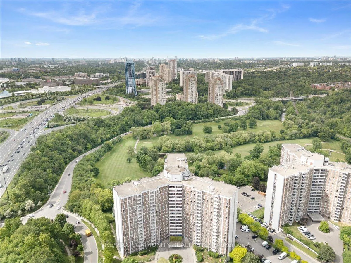Photo 29 of Unit 1419, 10 Edgecliffe Golfway, Toronto, Flemingdon Park — HOMEH