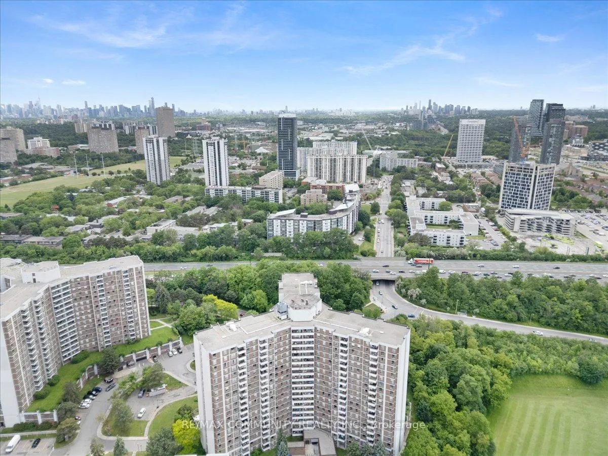 Photo 31 of Unit 1419, 10 Edgecliffe Golfway, Toronto, Flemingdon Park — HOMEH