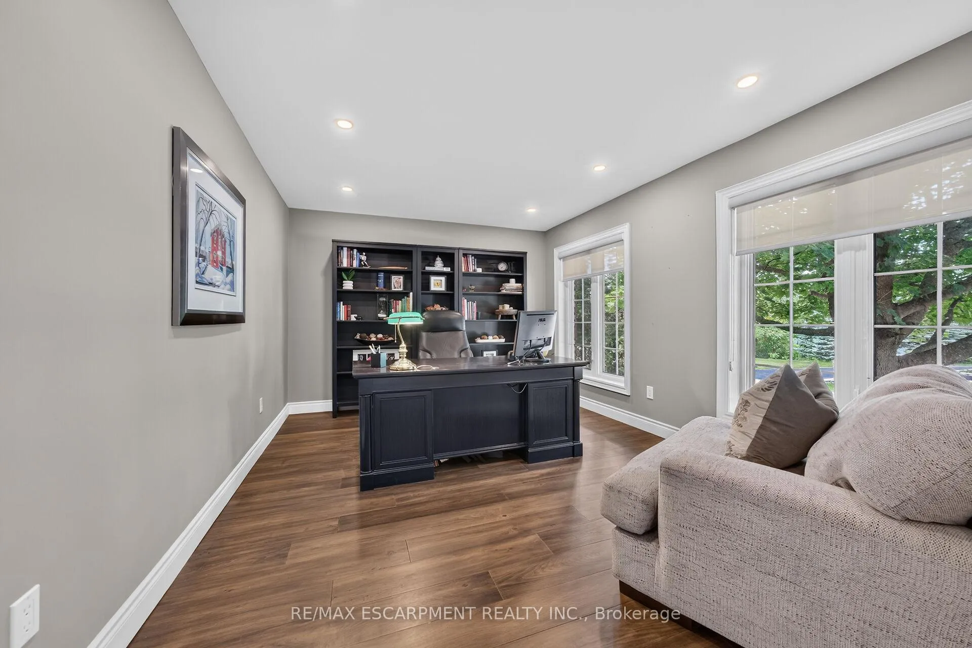 Photo 7 of 4 Valley Ridge Lane, Hamilton, Rural Flamborough — HOMEH