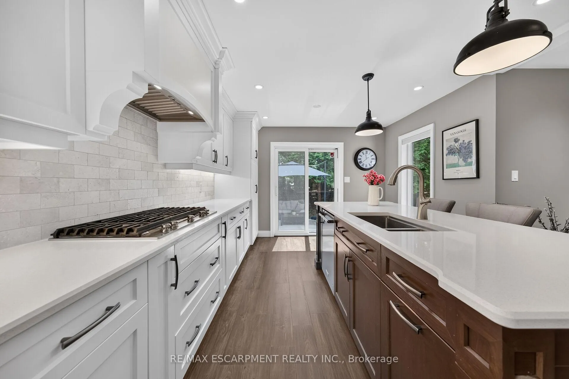 Photo 15 of 4 Valley Ridge Lane, Hamilton, Rural Flamborough — HOMEH