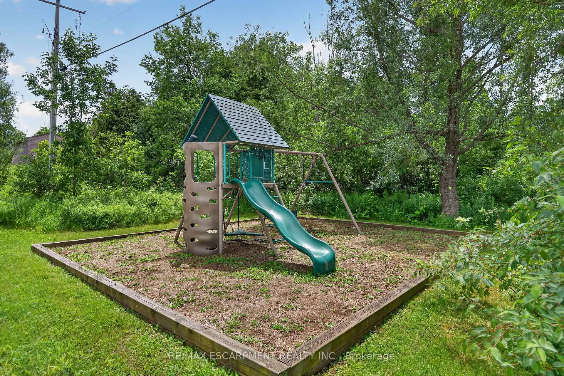Photo 42 of 4 Valley Ridge Lane, Hamilton, Rural Flamborough — HOMEH