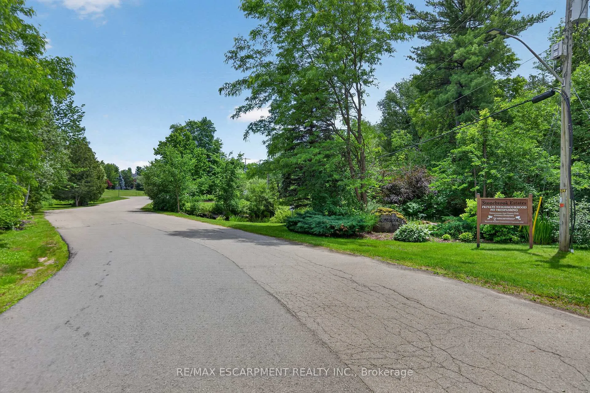 Photo 43 of 4 Valley Ridge Lane, Hamilton, Rural Flamborough — HOMEH