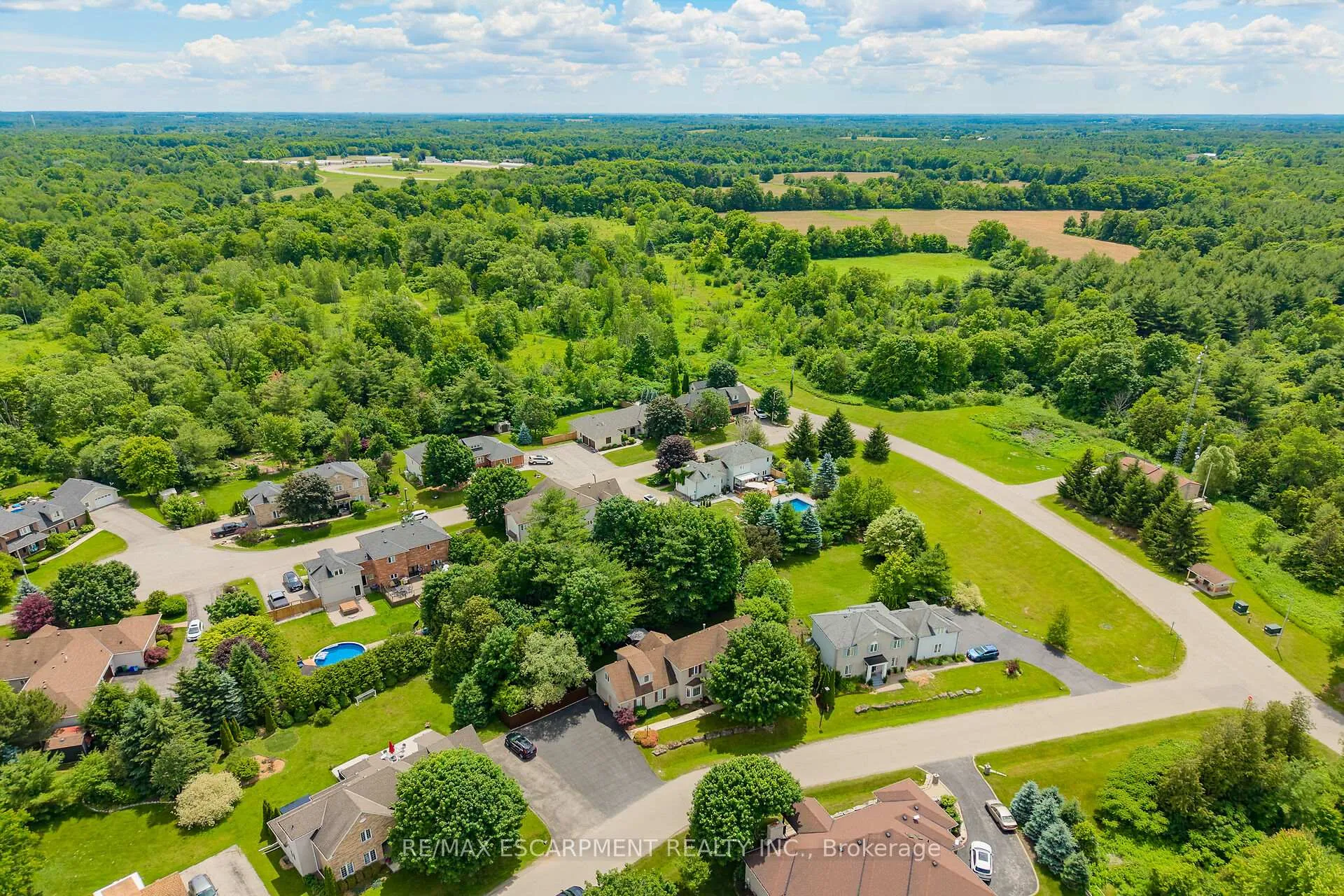 Photo 49 of 4 Valley Ridge Lane, Hamilton, Rural Flamborough — HOMEH