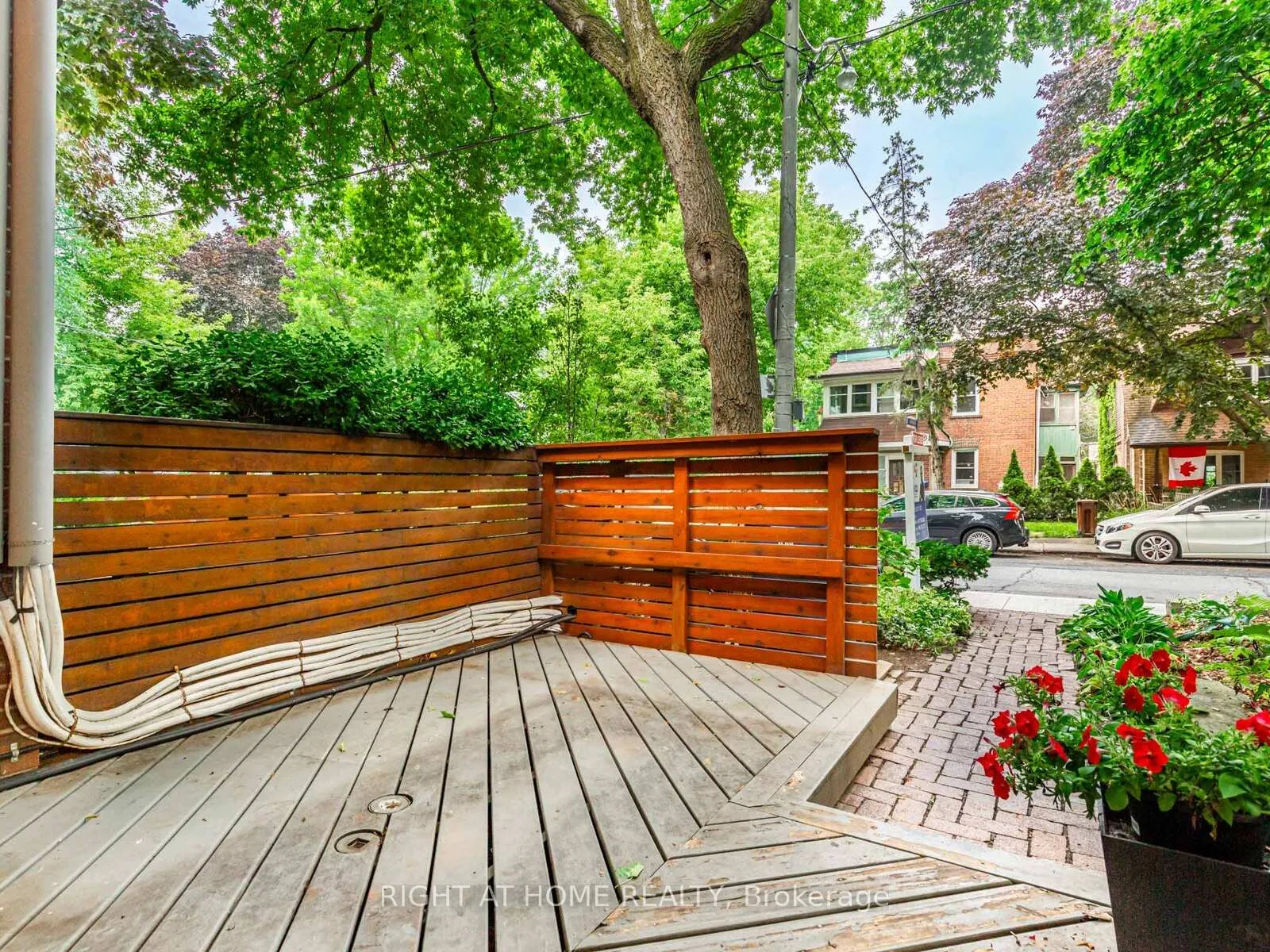 Photo 4 of 242 Waverley Road, Toronto, The Beaches — HOMEH