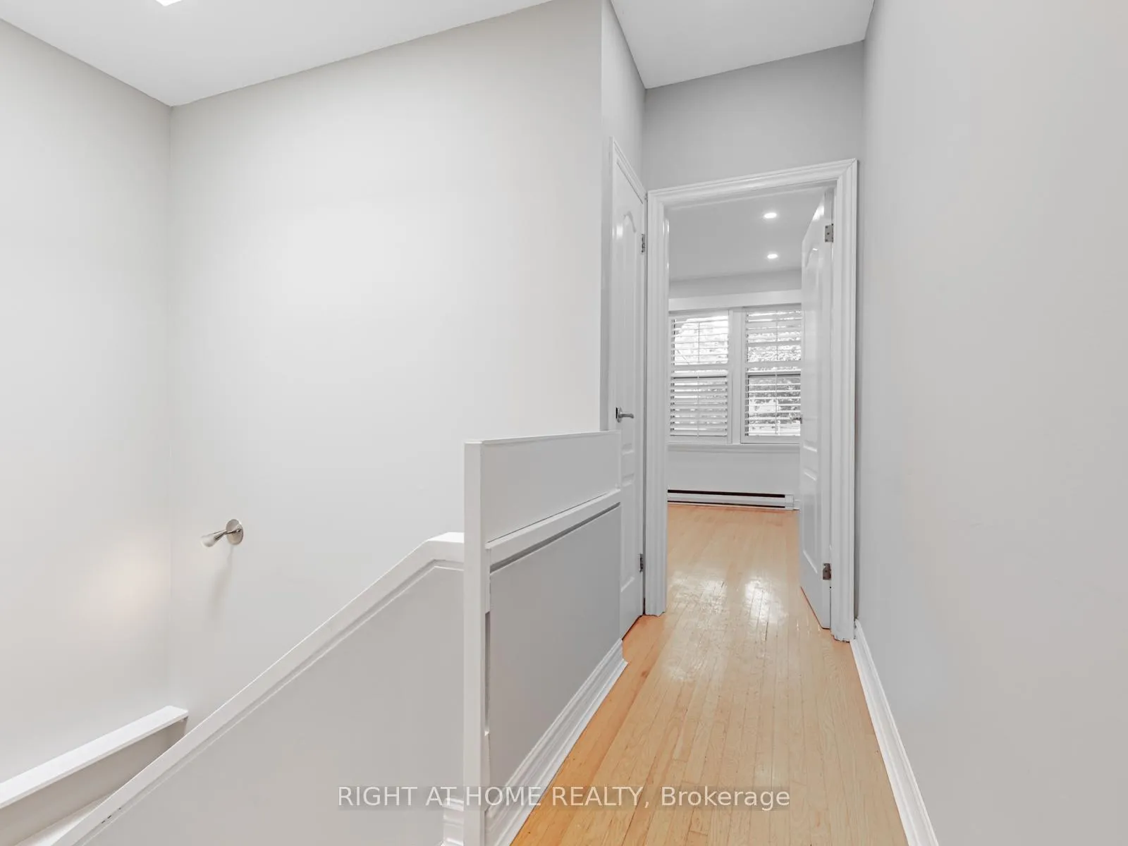 Photo 14 of 242 Waverley Road, Toronto, The Beaches — HOMEH