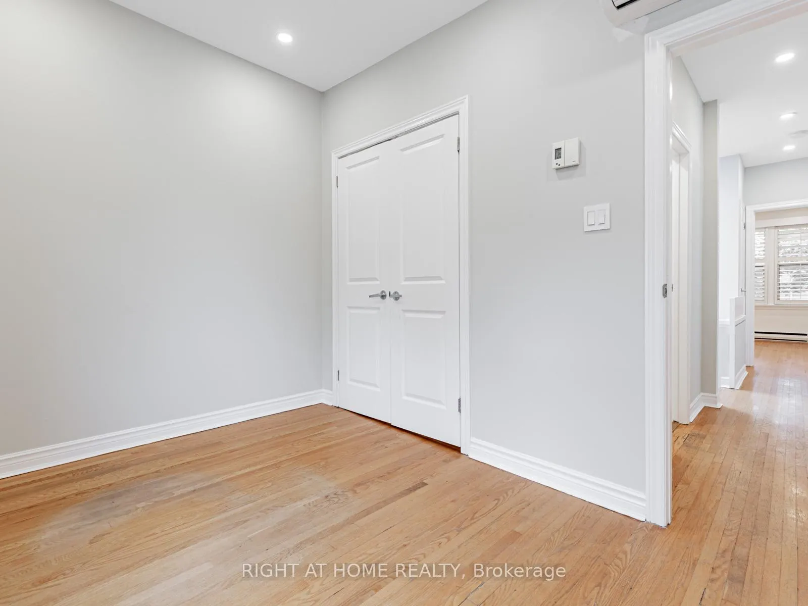 Photo 18 of 242 Waverley Road, Toronto, The Beaches — HOMEH