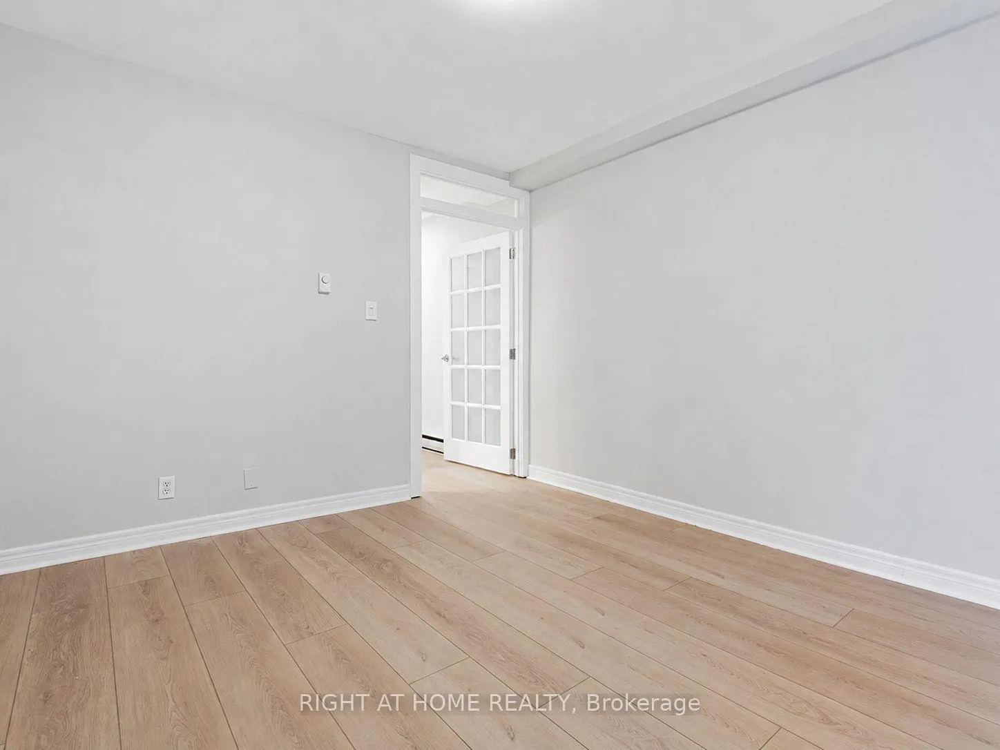 Photo 22 of 242 Waverley Road, Toronto, The Beaches — HOMEH