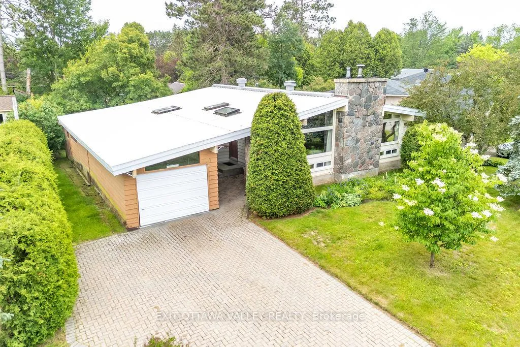 Photo 2 of 31 Claremount Road, Deep River, Deep River — HOMEH
