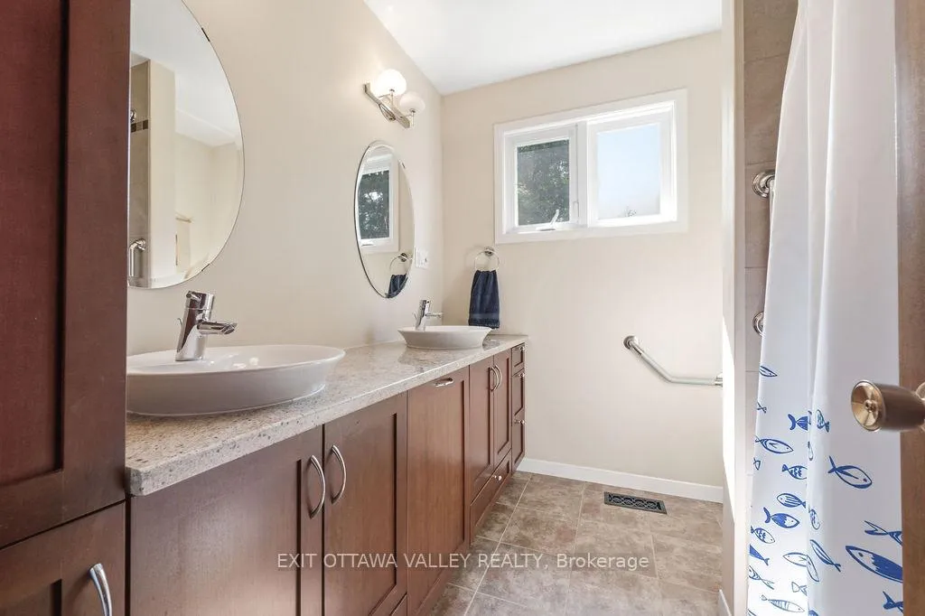 Photo 20 of 31 Claremount Road, Deep River, Deep River — HOMEH