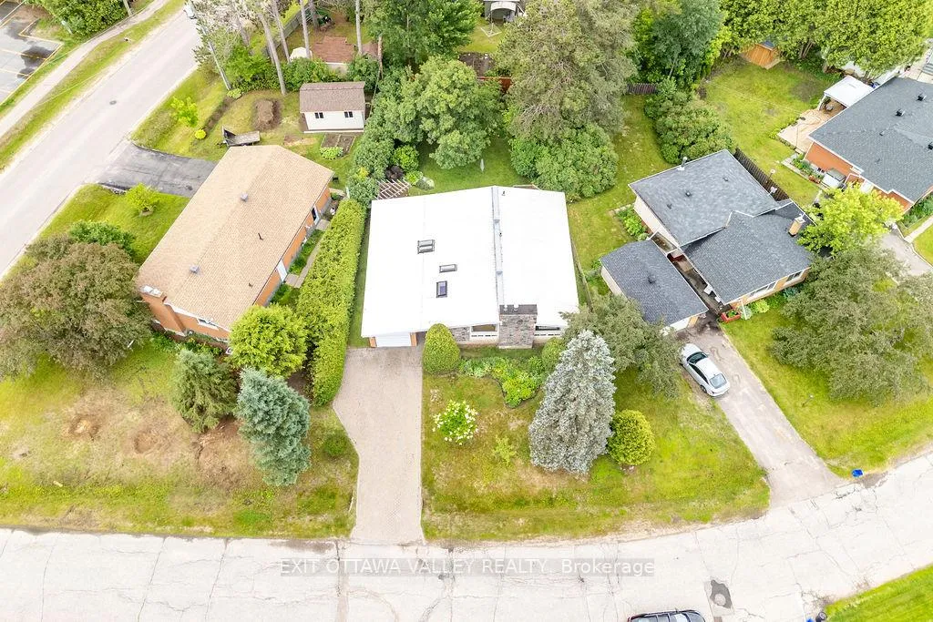 Photo 47 of 31 Claremount Road, Deep River, Deep River — HOMEH