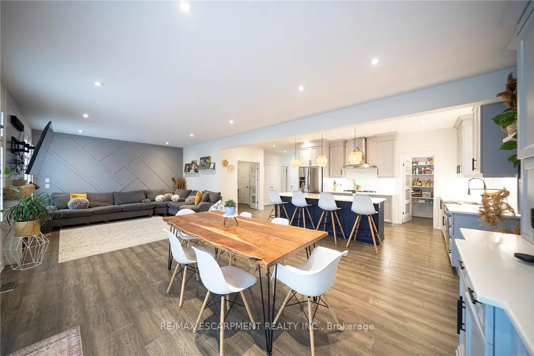 Photo 10 of 73 Eleanor Avenue, Hamilton, Eleanor — HOMEH