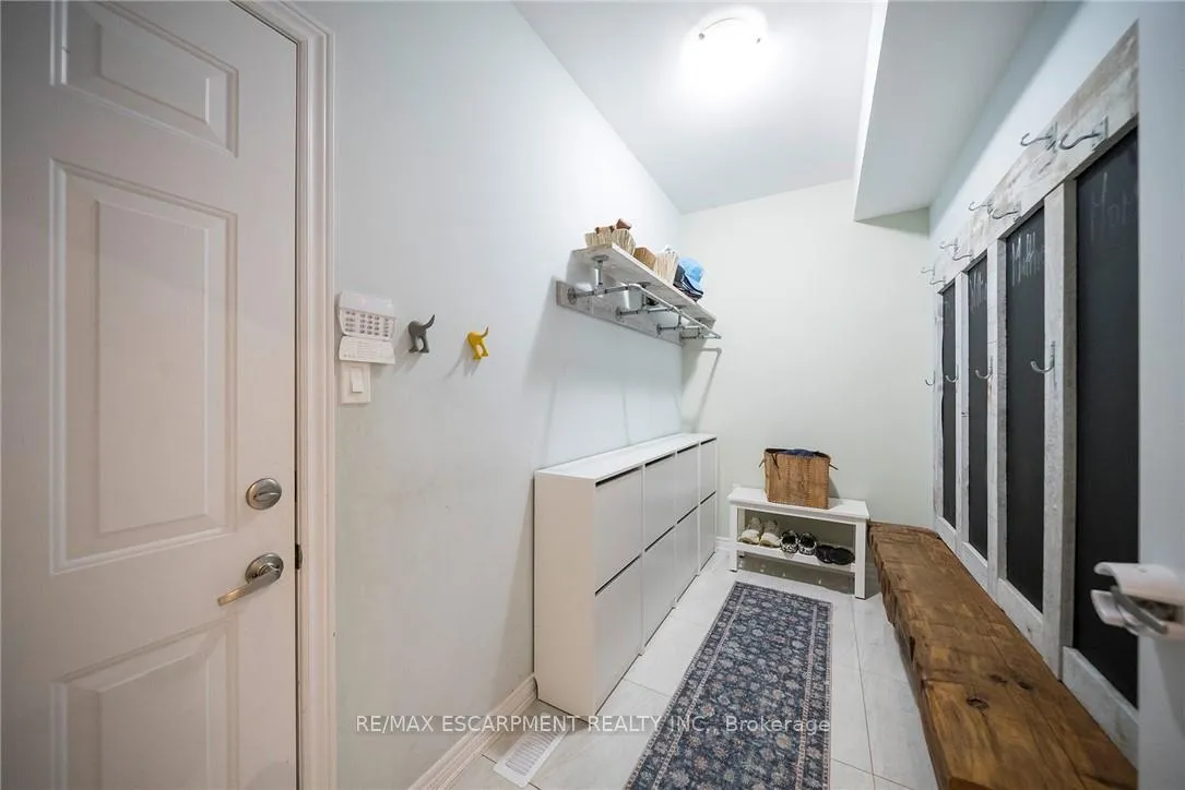 Photo 15 of 73 Eleanor Avenue, Hamilton, Eleanor — HOMEH