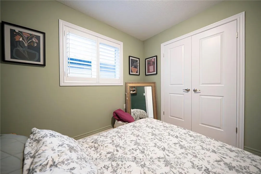 Photo 24 of 73 Eleanor Avenue, Hamilton, Eleanor — HOMEH