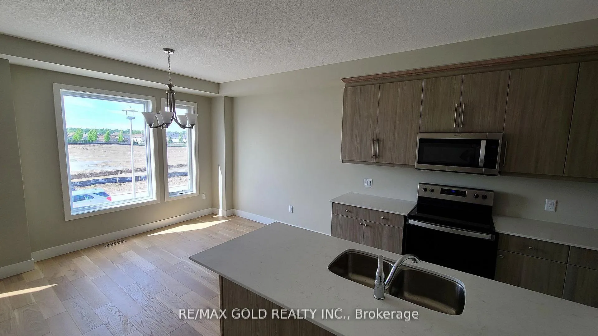 Photo 8 of Unit 152, 177 Edgevalley Road, London, East D — HOMEH