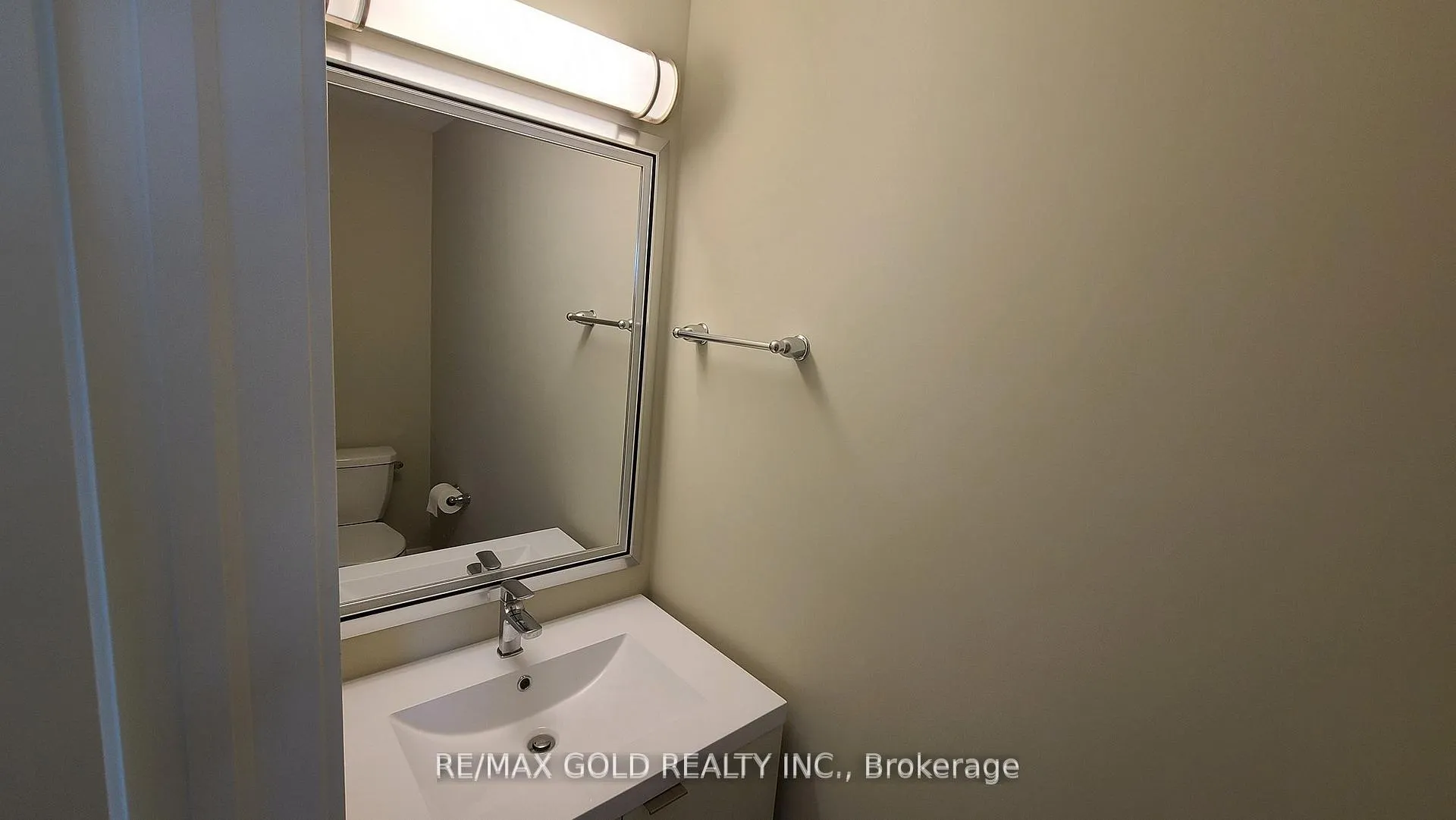 Photo 13 of Unit 152, 177 Edgevalley Road, London, East D — HOMEH