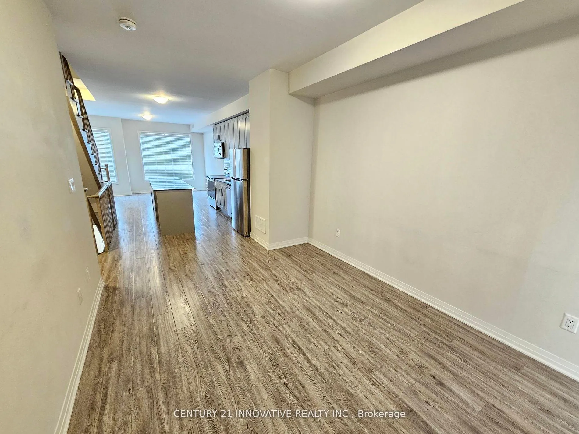 Photo 4 of 1613 Pleasure Valley Path, Oshawa, Samac — HOMEH