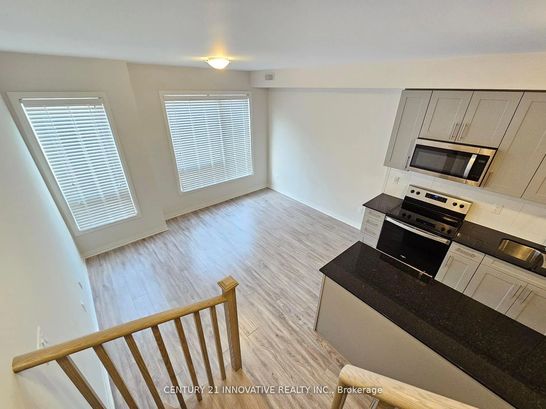 Photo 5 of 1613 Pleasure Valley Path, Oshawa, Samac — HOMEH