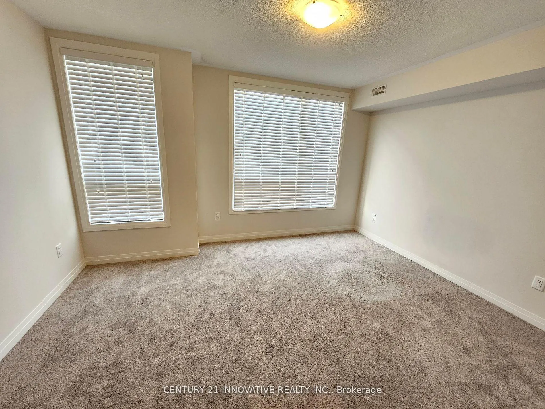Photo 11 of 1613 Pleasure Valley Path, Oshawa, Samac — HOMEH