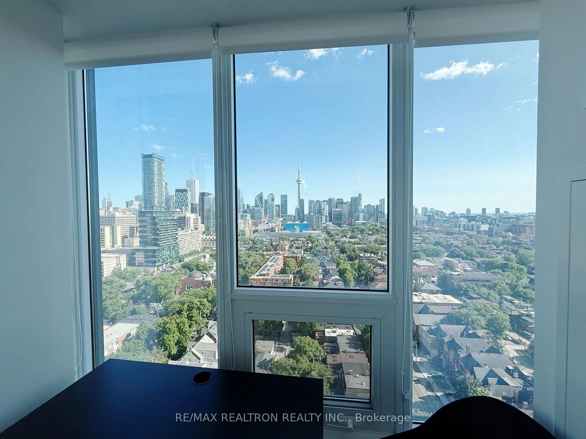 Photo 6 of Unit 1908, 203 College Street, Toronto, Kensington-Chinatown — HOMEH
