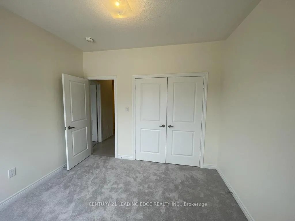 Photo 9 of 10 O'Reilly Street, Whitby, Rural Whitby — HOMEH