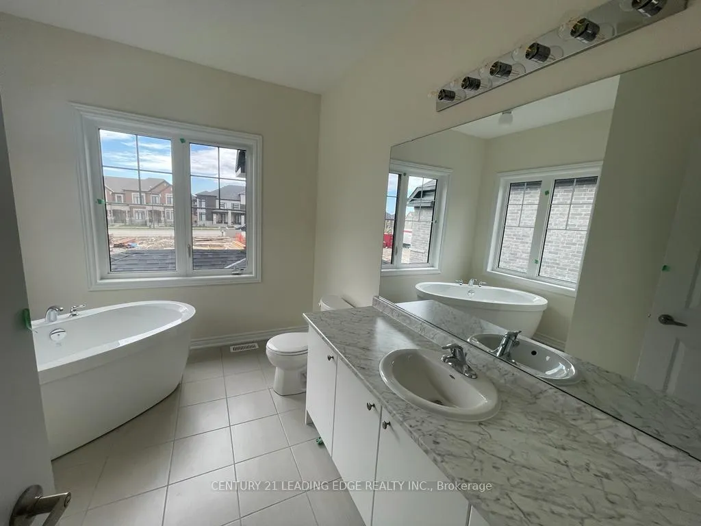 Photo 20 of 10 O'Reilly Street, Whitby, Rural Whitby — HOMEH