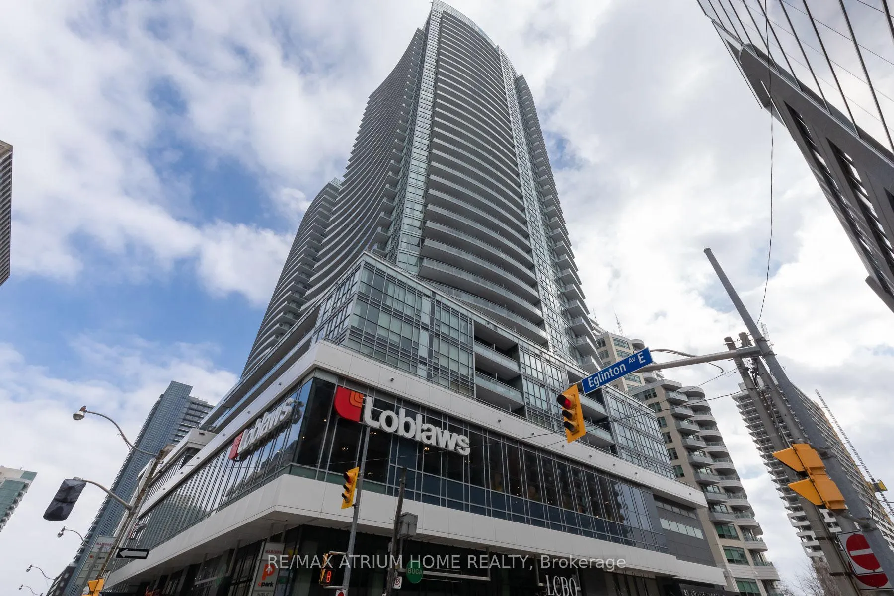 Photo 1 of Unit 2204, 89 Dunfield Avenue, Toronto, Mount Pleasant West — HOMEH