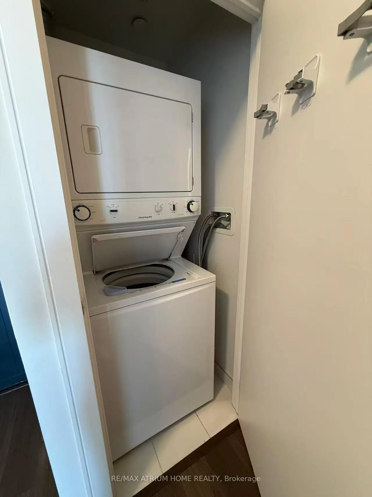 Photo 11 of Unit 2204, 89 Dunfield Avenue, Toronto, Mount Pleasant West — HOMEH