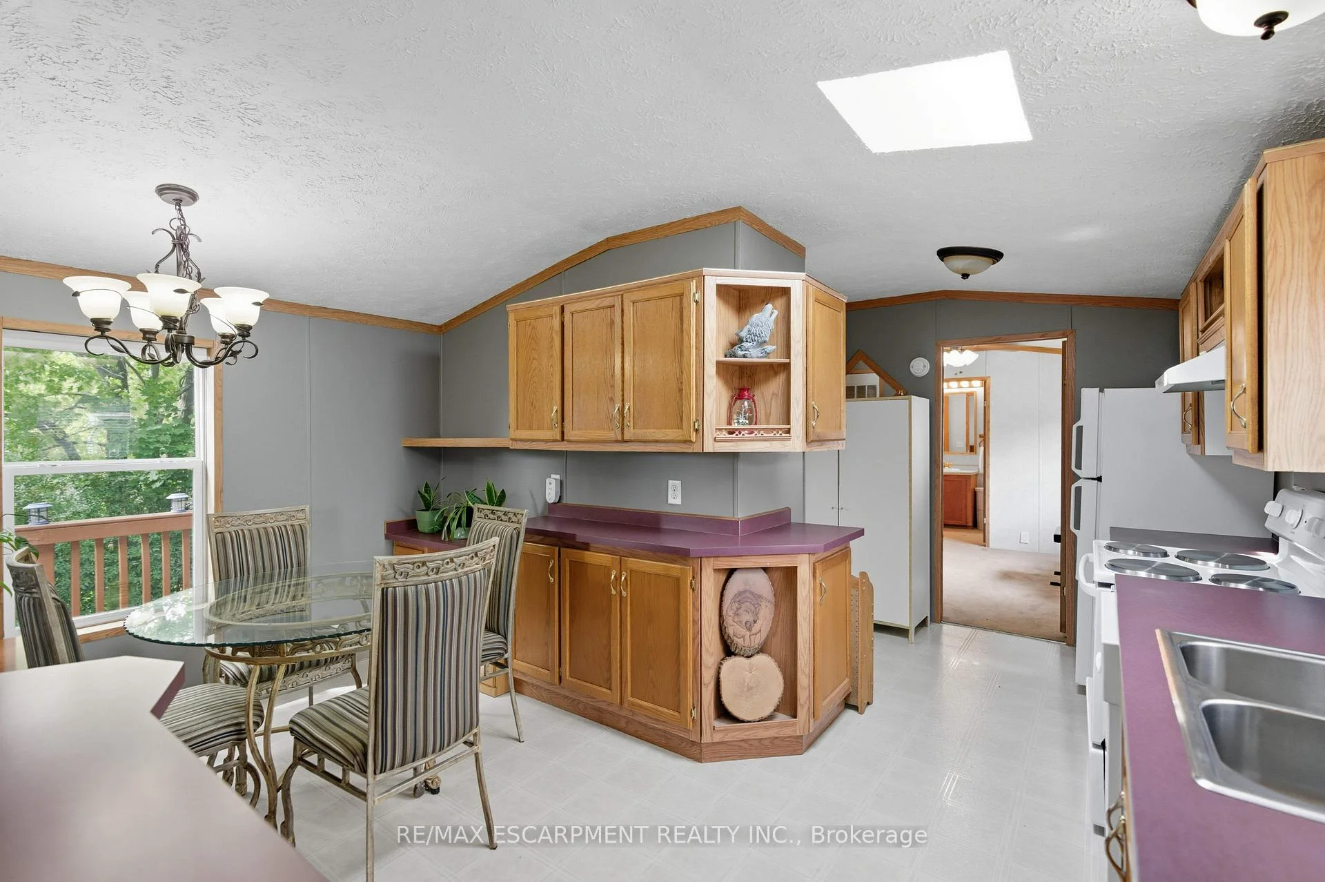 Photo 3 of Unit 31, 1294 8th Concession Road W, Hamilton, Rural Flamborough — HOMEH