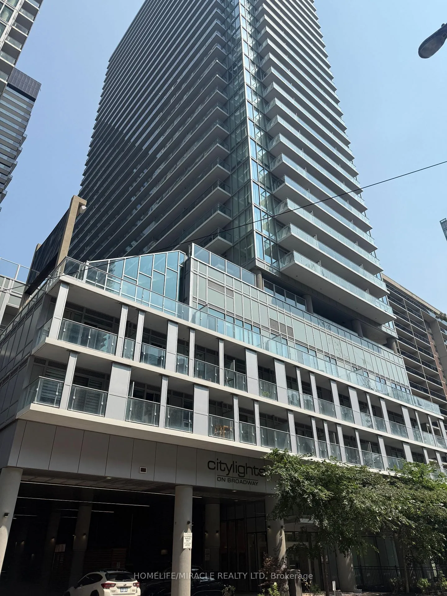 Photo 2 of Unit 1614, 195 Redpath Avenue, Toronto, Mount Pleasant West — HOMEH
