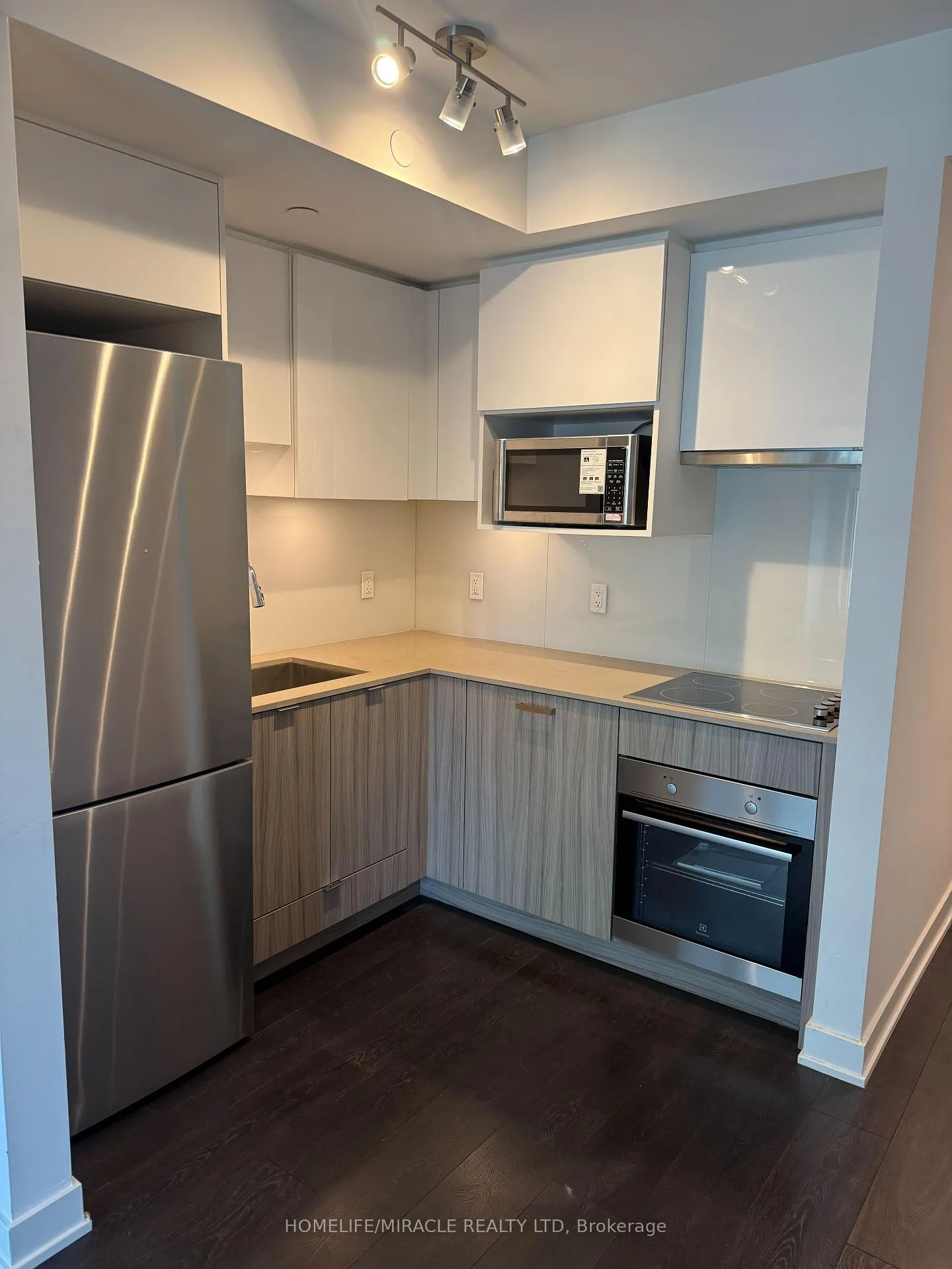 Photo 7 of Unit 1614, 195 Redpath Avenue, Toronto, Mount Pleasant West — HOMEH