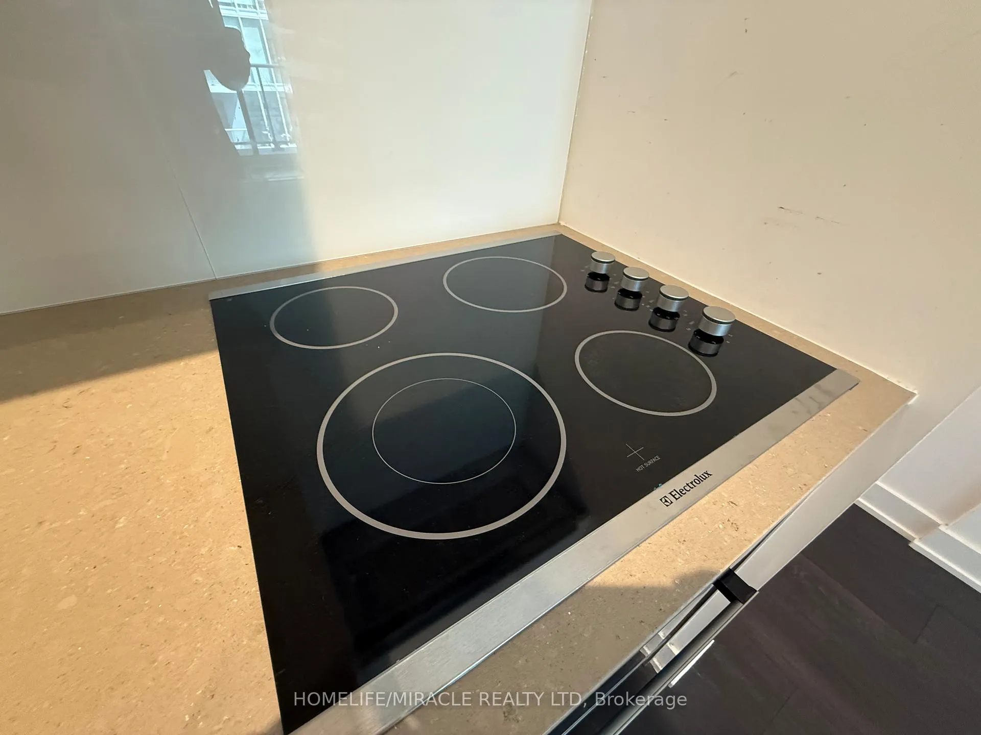 Photo 12 of Unit 1614, 195 Redpath Avenue, Toronto, Mount Pleasant West — HOMEH