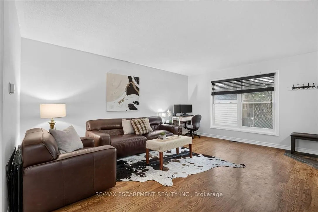 Photo 11 of Unit 6, 156 St Catharines Street, West Lincoln, Smithville — HOMEH