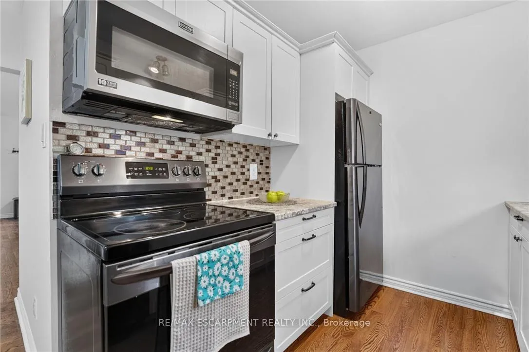 Photo 19 of Unit 6, 156 St Catharines Street, West Lincoln, Smithville — HOMEH