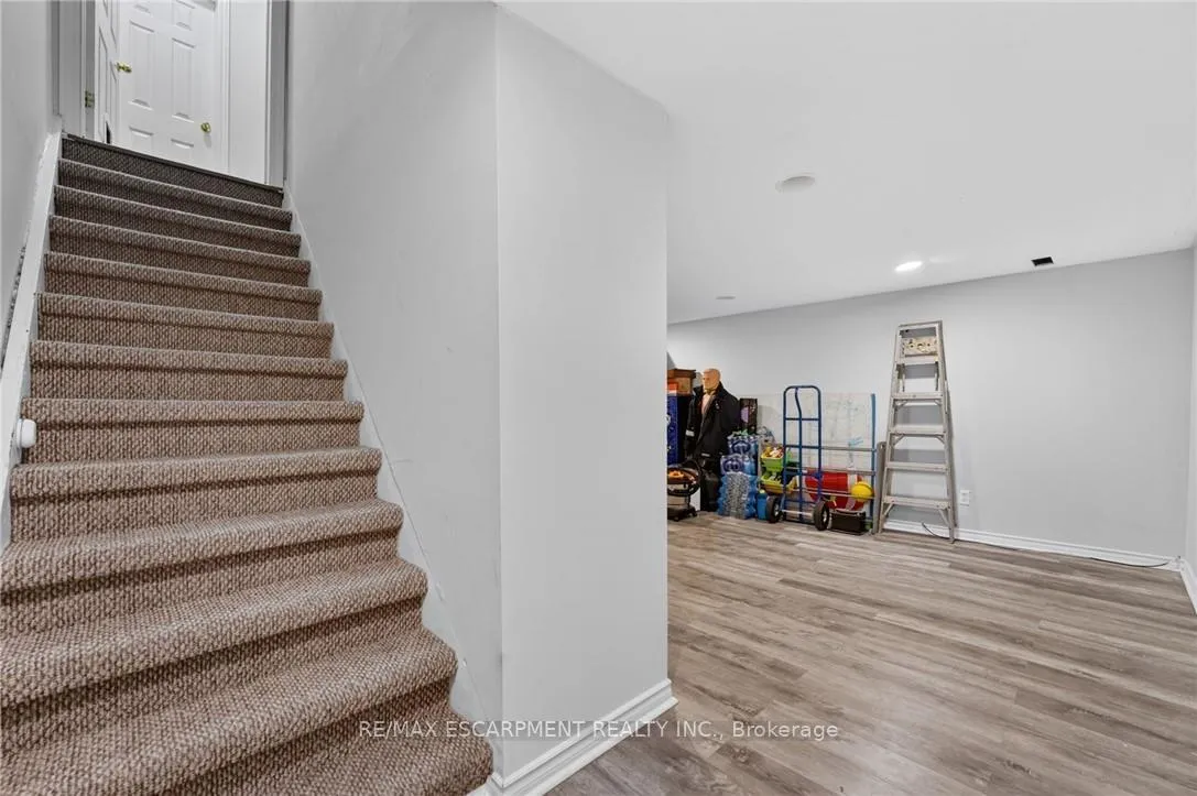 Photo 31 of Unit 6, 156 St Catharines Street, West Lincoln, Smithville — HOMEH
