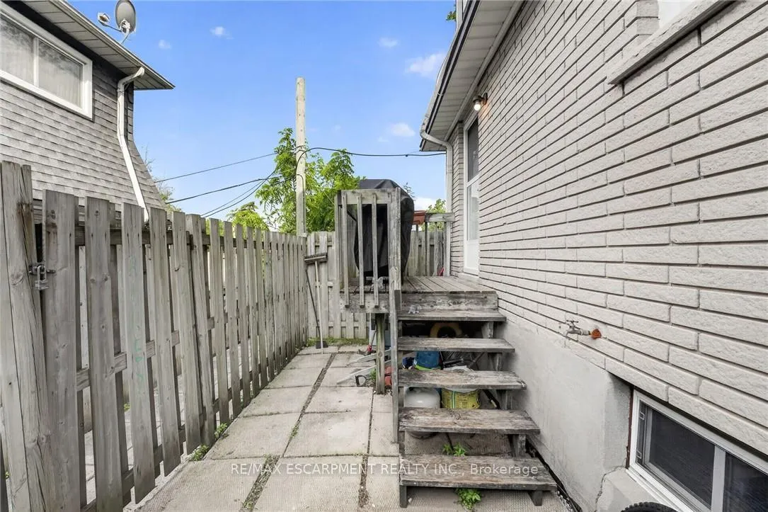Photo 35 of Unit 6, 156 St Catharines Street, West Lincoln, Smithville — HOMEH