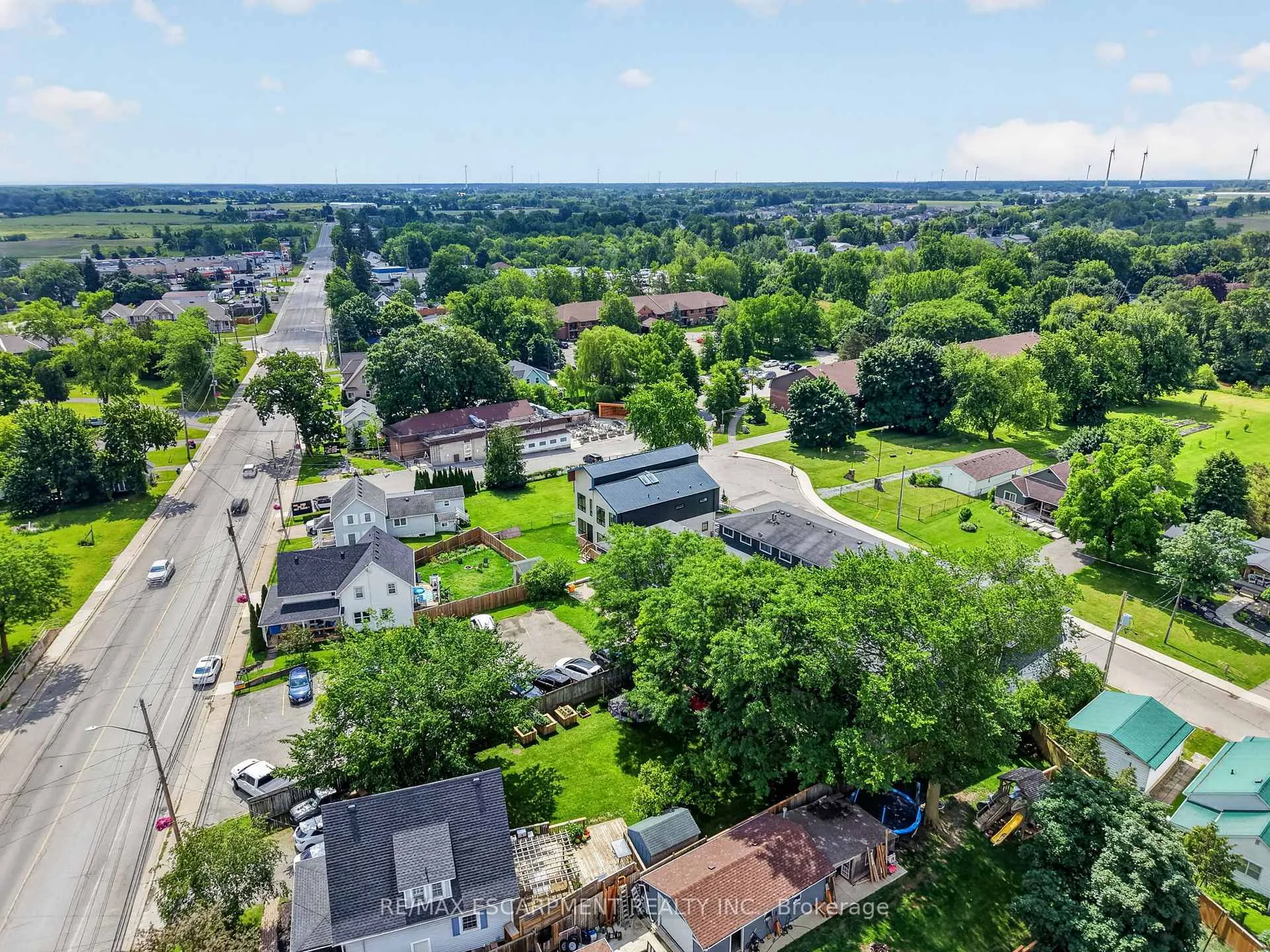 Photo 40 of Unit 6, 156 St Catharines Street, West Lincoln, Smithville — HOMEH