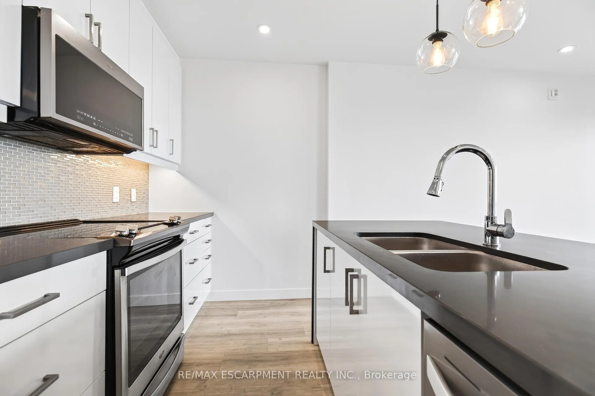 Photo 9 of Unit 506, 479 Charlton Avenue E, Hamilton, Stinson — HOMEH