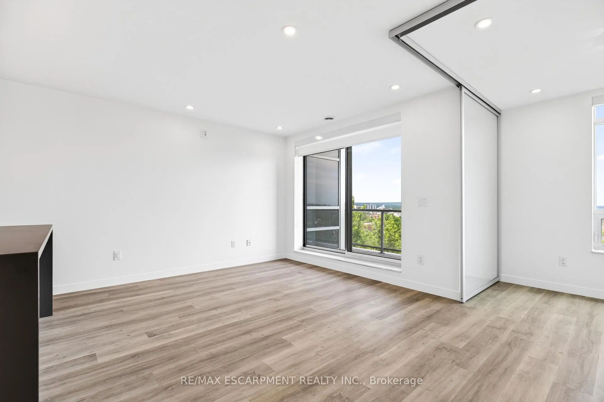 Photo 11 of Unit 506, 479 Charlton Avenue E, Hamilton, Stinson — HOMEH