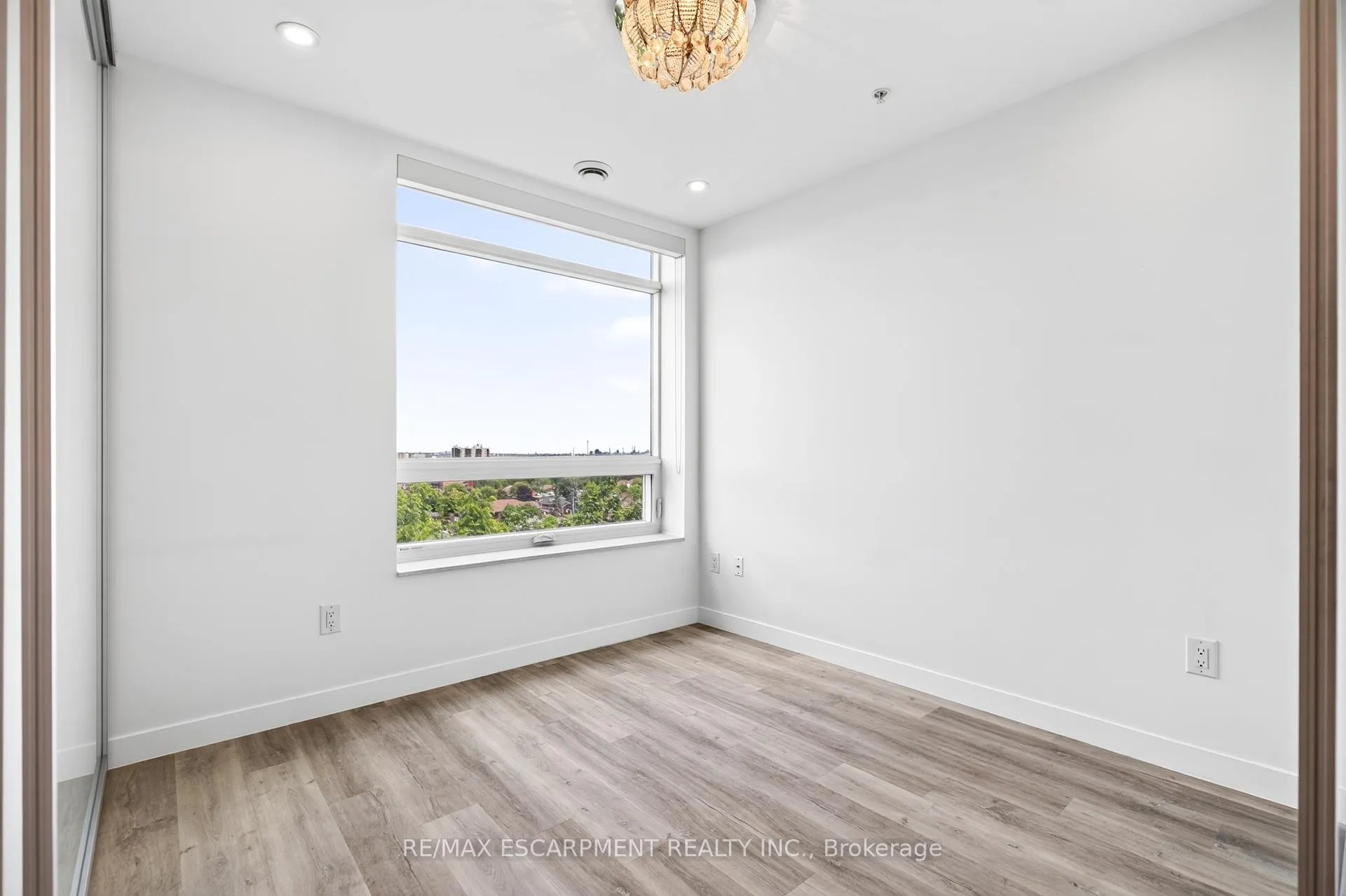 Photo 19 of Unit 506, 479 Charlton Avenue E, Hamilton, Stinson — HOMEH