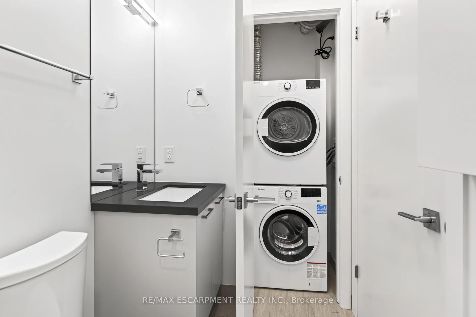 Photo 32 of Unit 506, 479 Charlton Avenue E, Hamilton, Stinson — HOMEH
