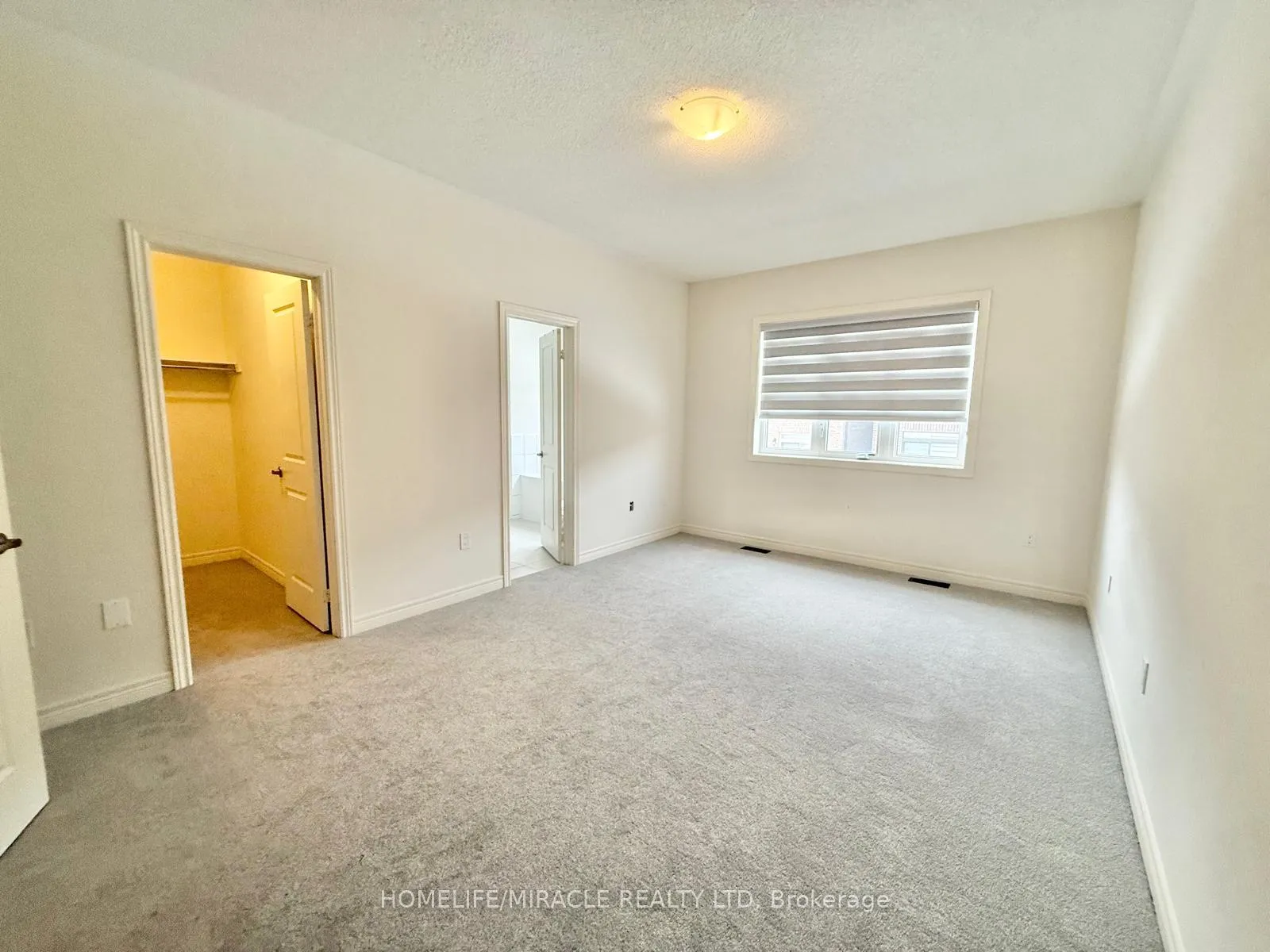 Photo 14 of 21 Gledhill Crescent W, Cambridge — HOMEH